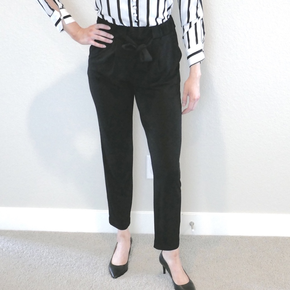 BRAND NEW Express Black Mid-Rise Dress Pants